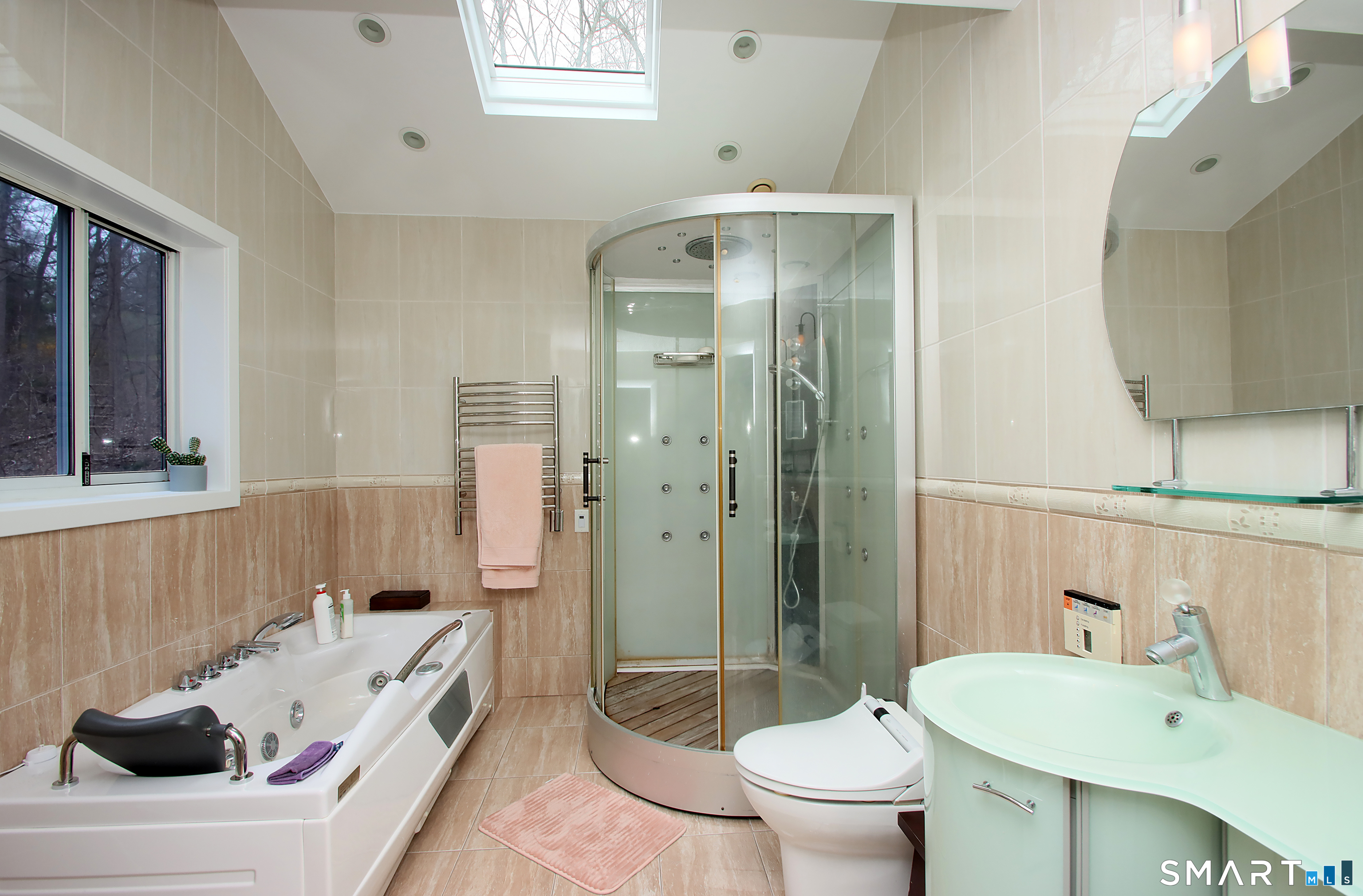 78 Sturbridge Road Easton, CT 06612 - Photo 21 of 35 a bathroom with a sink toilet and shower