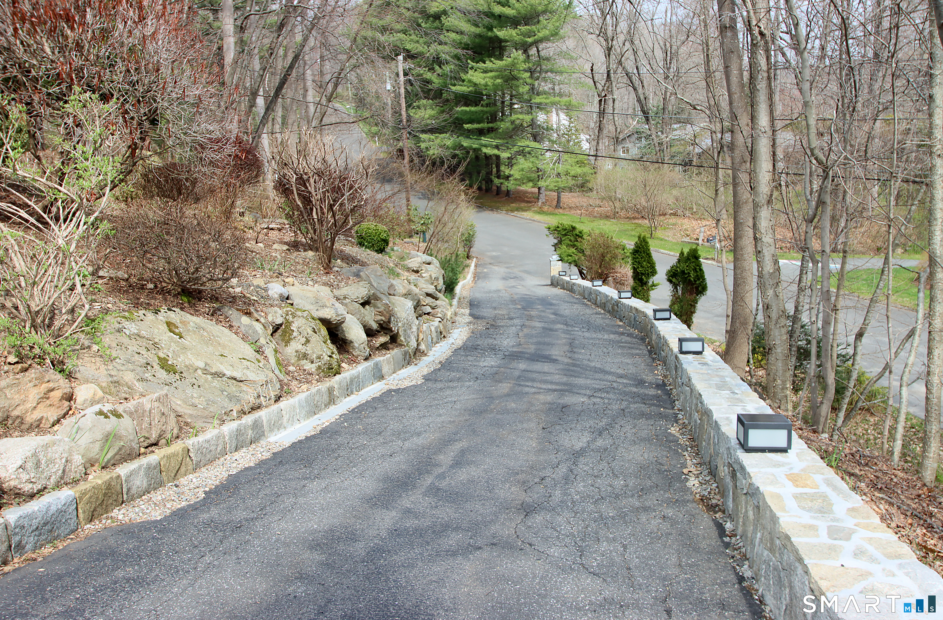 78 Sturbridge Road Easton, CT 06612 - Photo 4 of 37 Driveway with a new stone wall with lighting