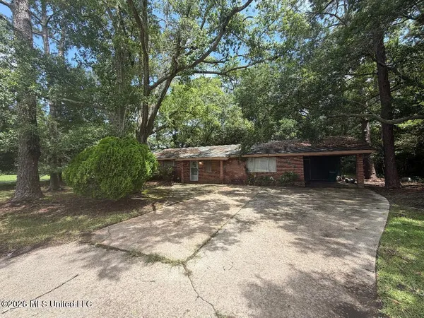 $100,000 | 5825 Gregory Street, Moss Point, MS 39563