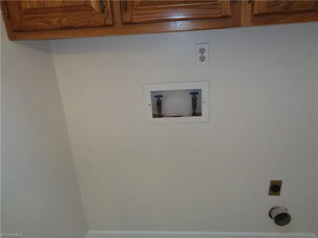 $1,595 | 4173 Lytchfield Court, Winston-Salem, NC 27104