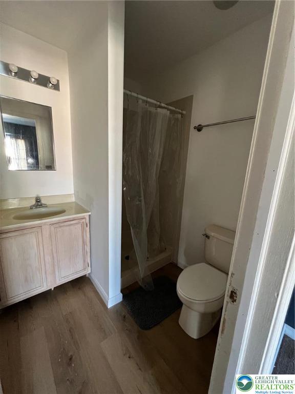 32 Corriere Road Easton, PA 18045 - Photo 9 of 14 a bathroom with a granite countertop sink toilet and shower
