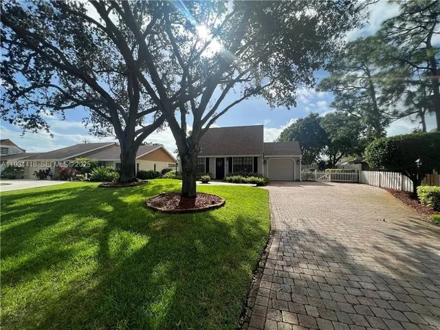 $4,200 | 5068 Beechwood Road, Delray Beach, FL 33484