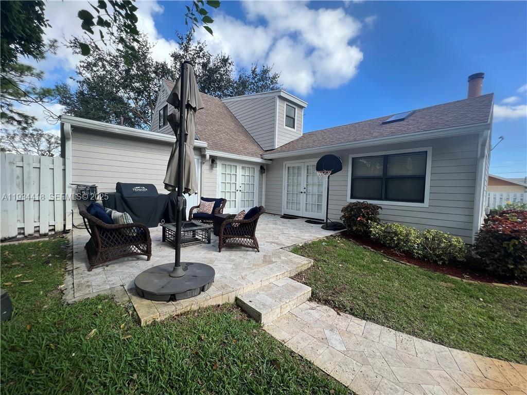 5068 Beechwood Road Delray Beach, FL 33484 - Photo 12 of 27