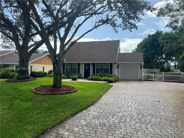 $4,200 | 5068 Beechwood Road, Delray Beach, FL 33484