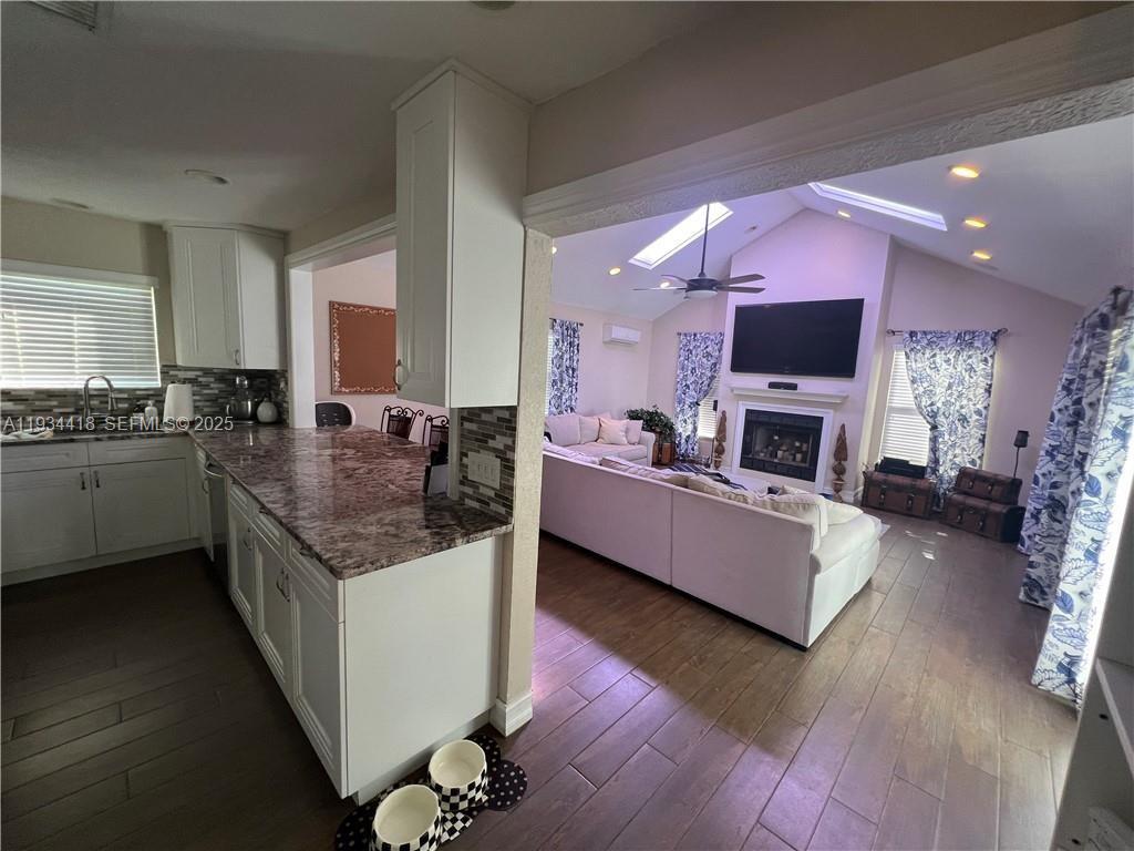 5068 Beechwood Road Delray Beach, FL 33484 - Photo 8 of 27