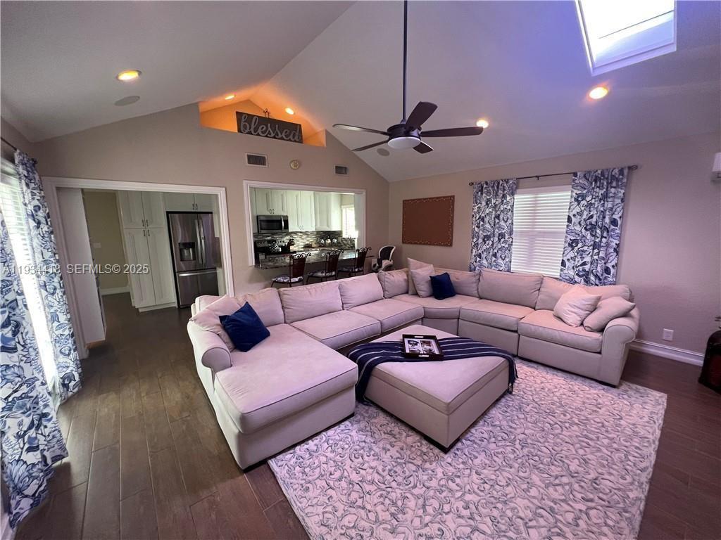 5068 Beechwood Road Delray Beach, FL 33484 - Photo 9 of 27