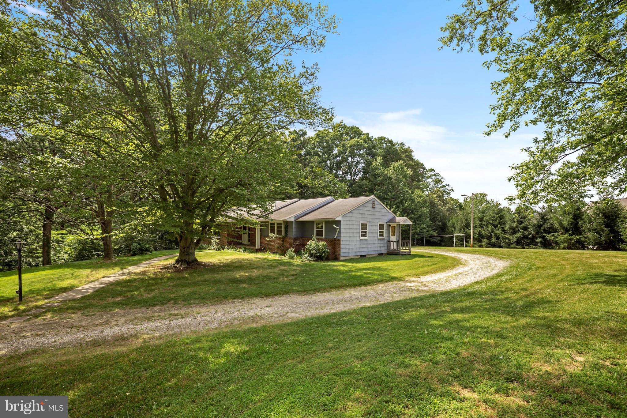 2170 Old Dairy Farm Road Gambrills, MD 21054 - Photo 2 of 47 Circular driveway