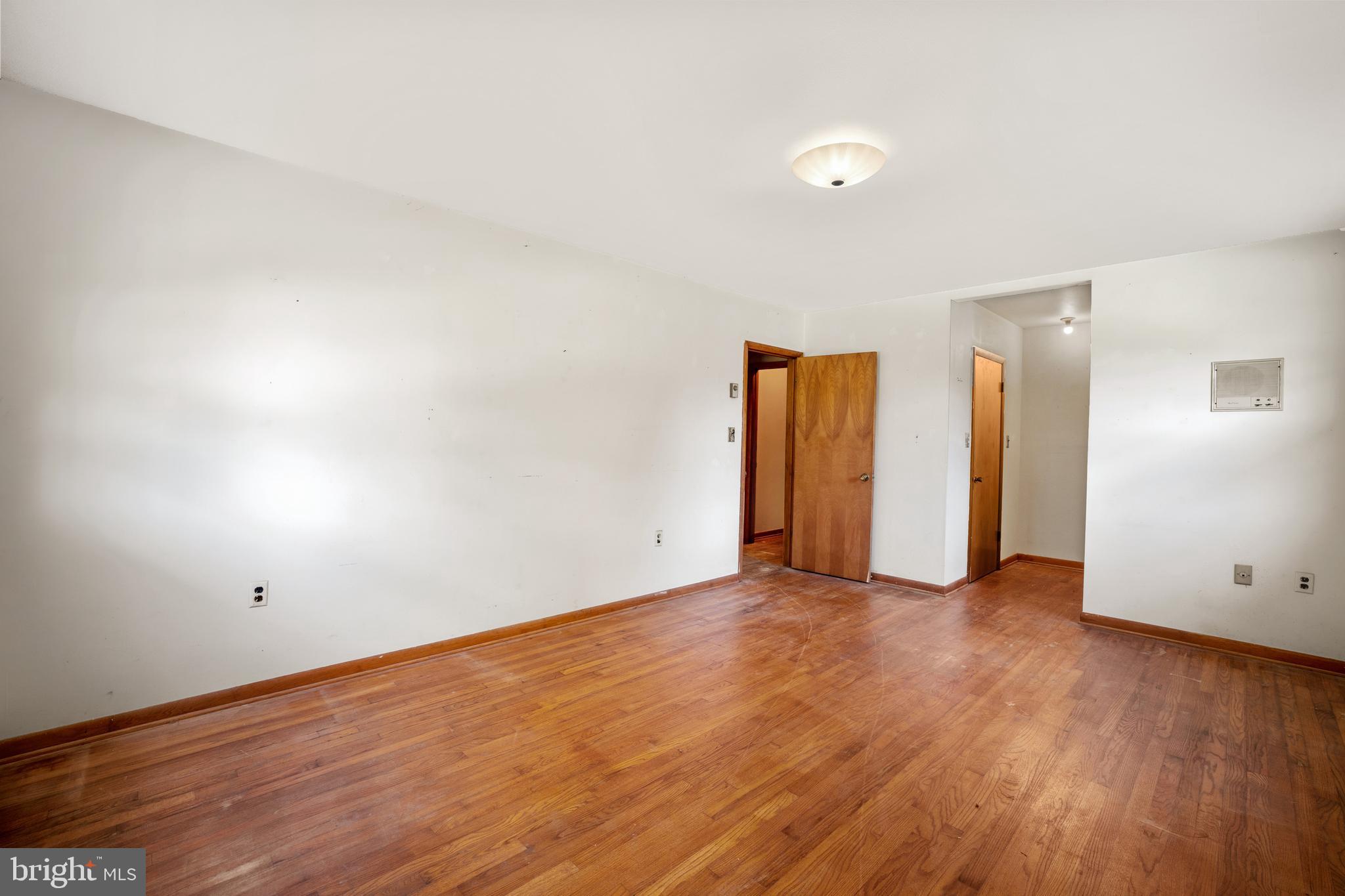 2170 Old Dairy Farm Road Gambrills, MD 21054 - Photo 12 of 47 Master bedroom