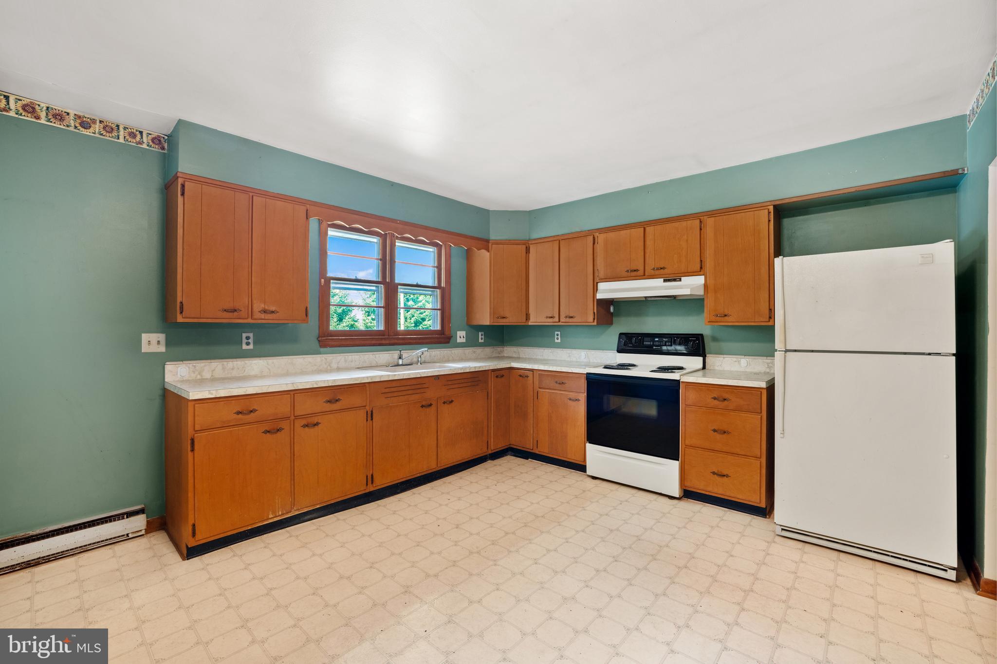 2170 Old Dairy Farm Road Gambrills, MD 21054 - Photo 3 of 47 Spacious kitchen