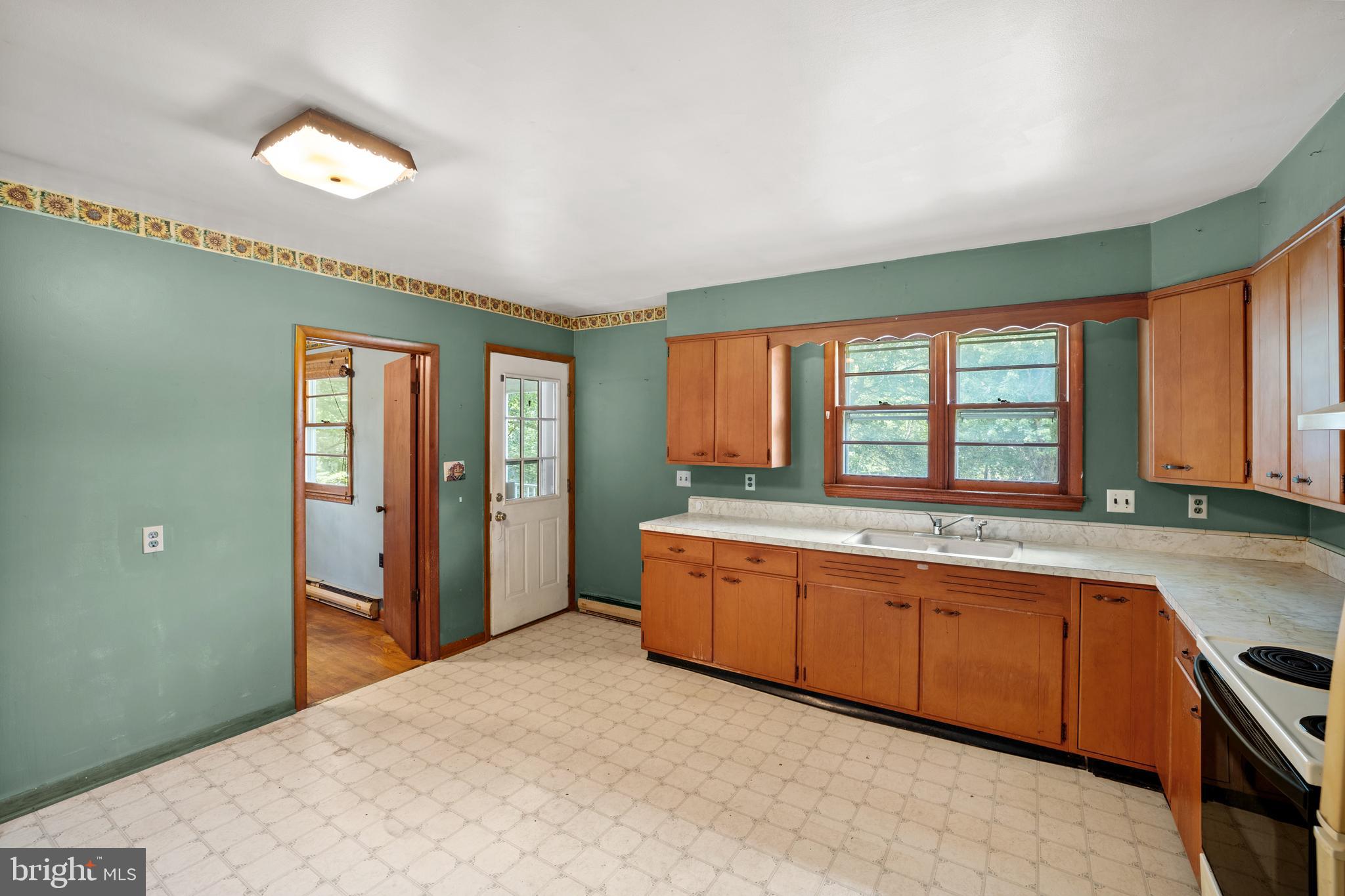 2170 Old Dairy Farm Road Gambrills, MD 21054 - Photo 4 of 47 Kitchen with room for a breakfast nook.