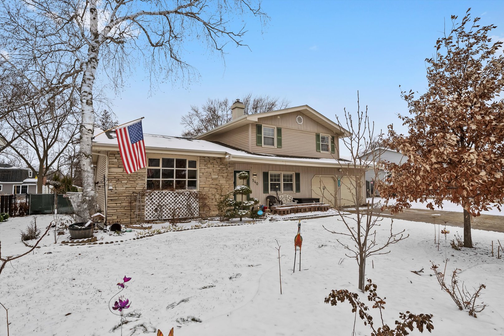 540 Beck Road Lindenhurst, IL 60046 - Photo 3 of 48 Gallery Image 3
