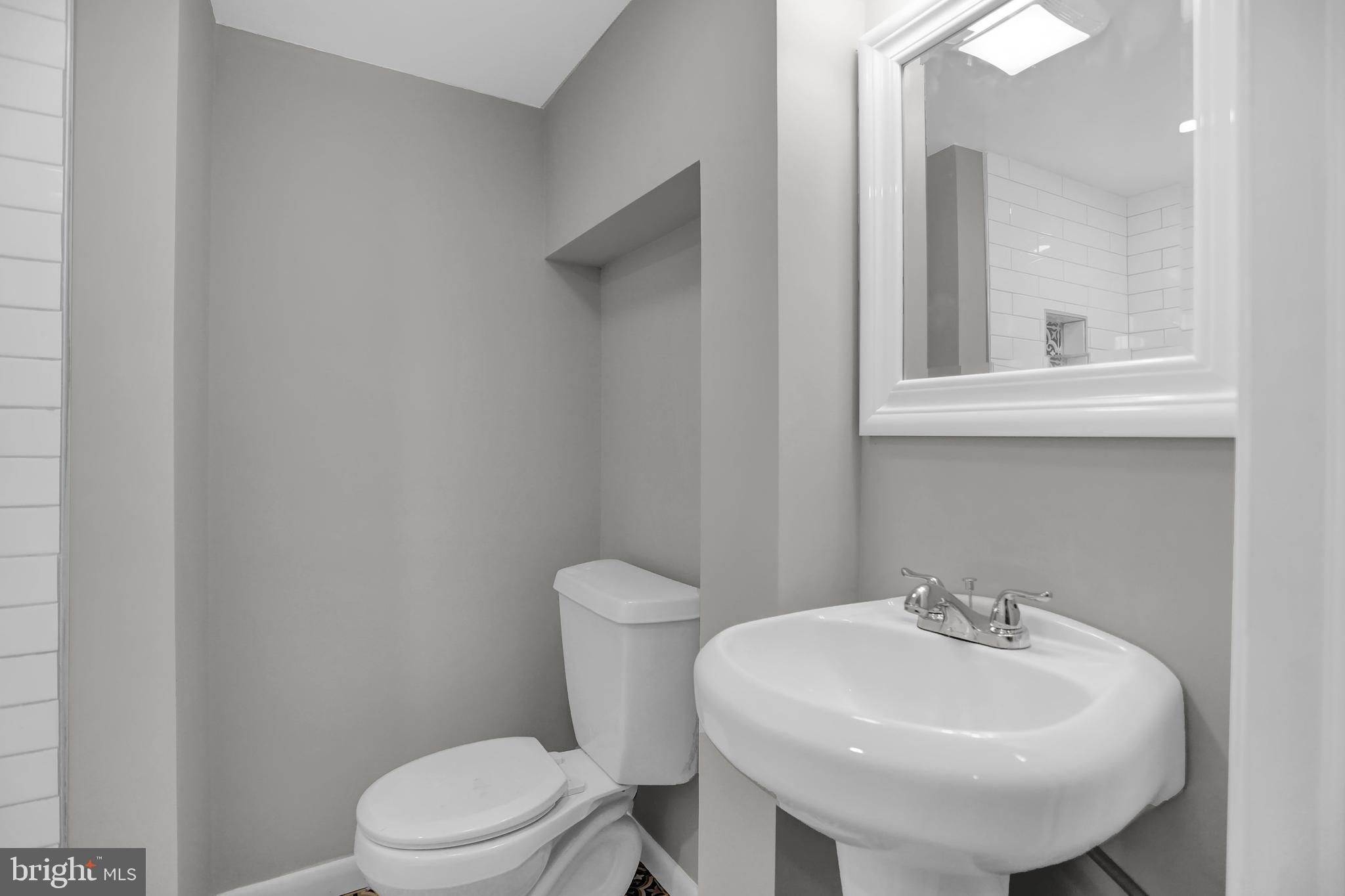 8228 North Boundary Road Baltimore, MD 21222 - Photo 8 of 19