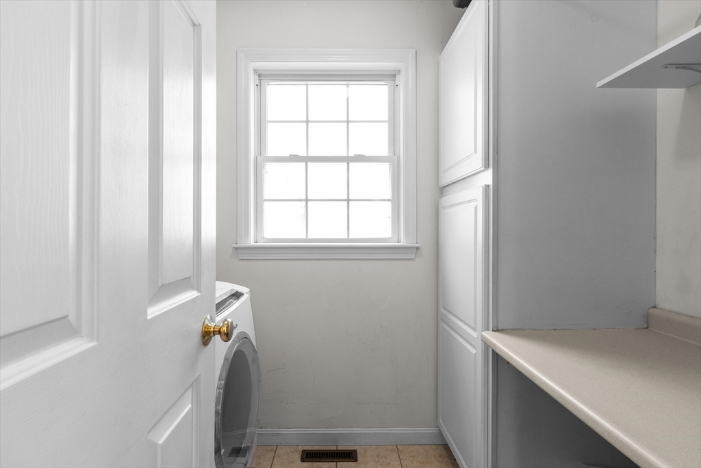 10 Falls Brook Road Hudson, MA 01749 - Photo 11 of 42 a view of room and window