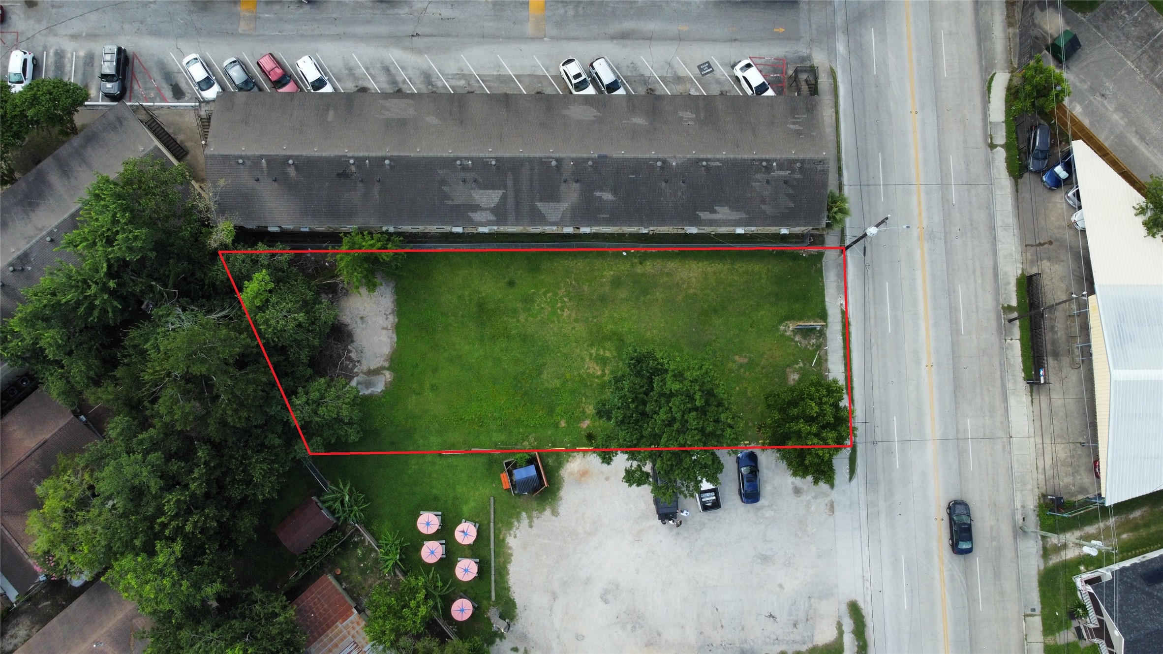 4514 North Main Street Houston, TX 77009 - Photo 6 of 15 drone view