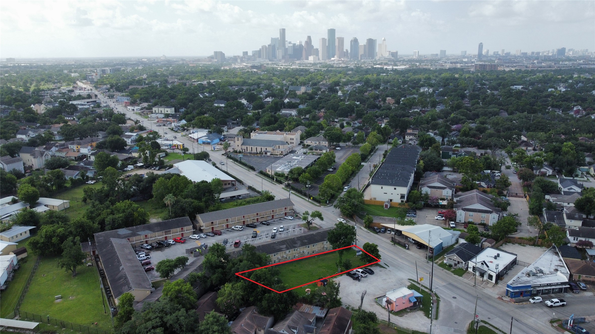 4514 North Main Street Houston, TX 77009 - Photo 10 of 15 drone view