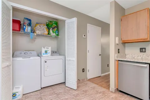 $210,000 | 5100 Burchette Road, Unit 202, Tampa, FL 33647