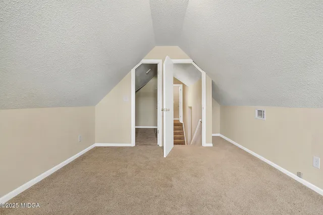 an empty room with a empty space