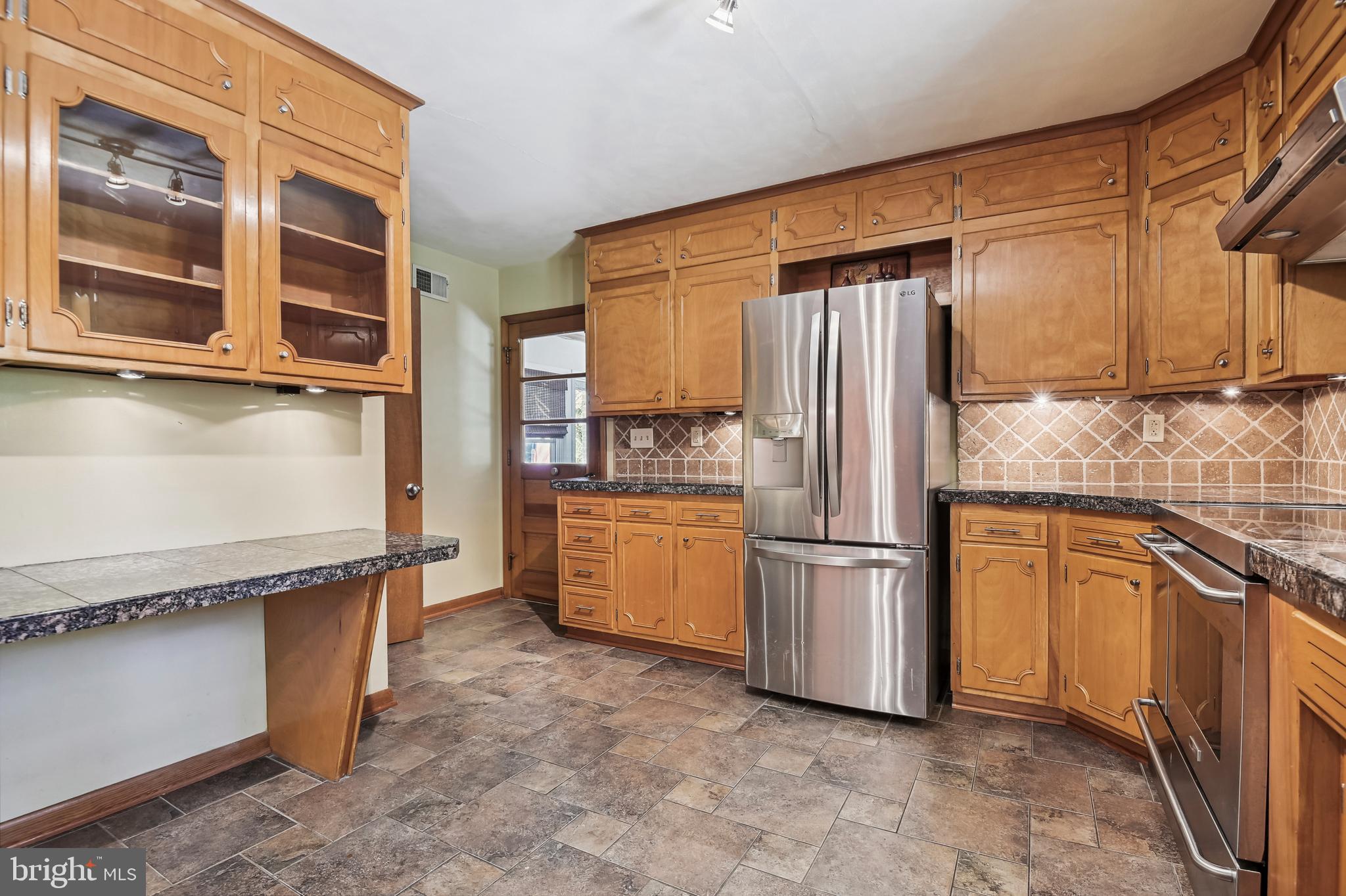 1628 Mayberry Road Westminster, MD 21158 - Photo 9 of 37 Tile floors and backsplash