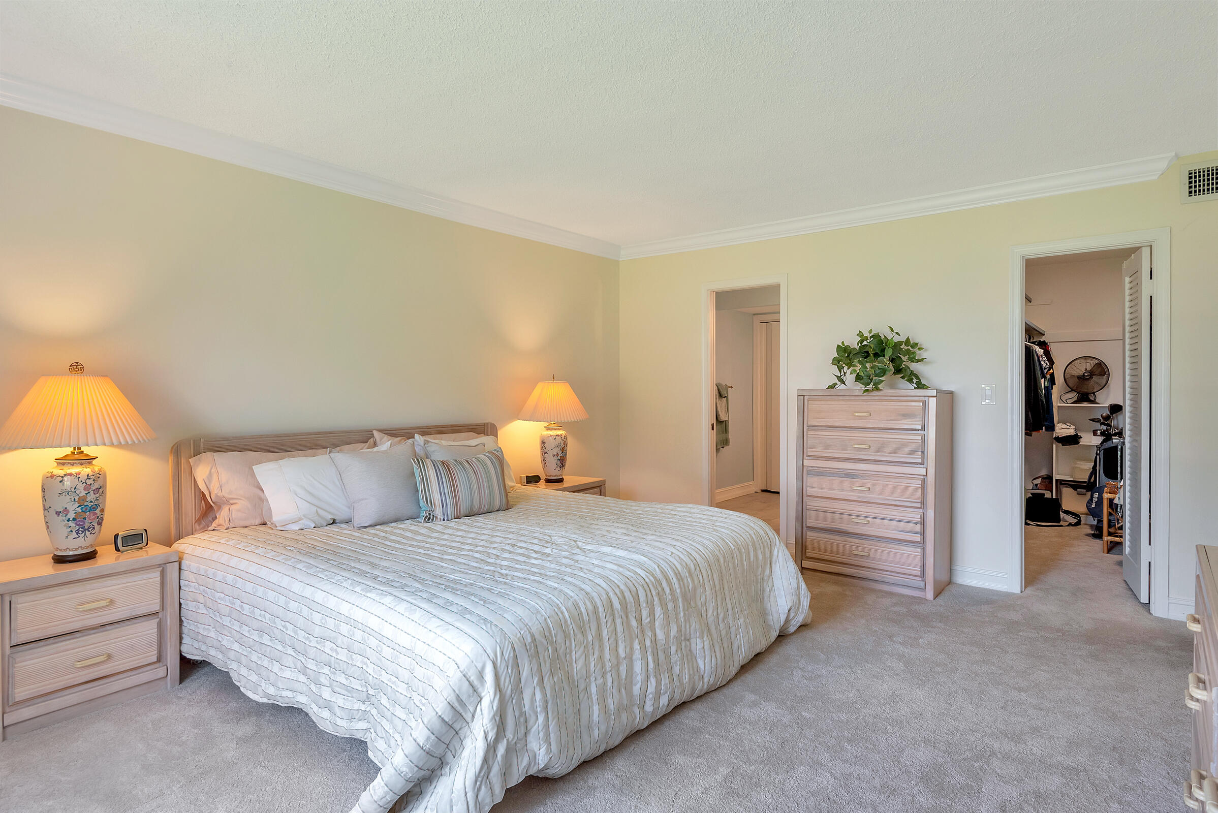 157 Atlantis Boulevard, Unit 102 Atlantis, FL 33462 - Photo 34 of 44 102 - 039