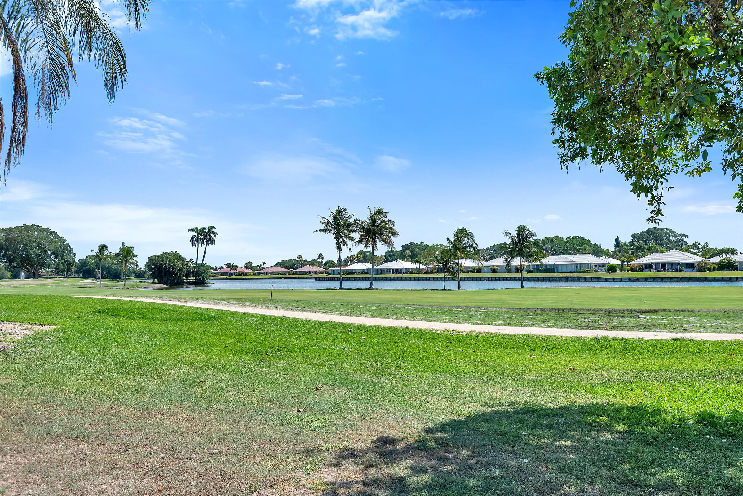157 Atlantis Boulevard, Unit 102 Atlantis, FL 33462 - Photo 43 of 44 102 - 045