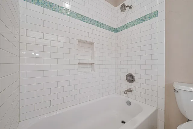 $2,000 | 6907 Yardley Drive, Katy, TX 77494