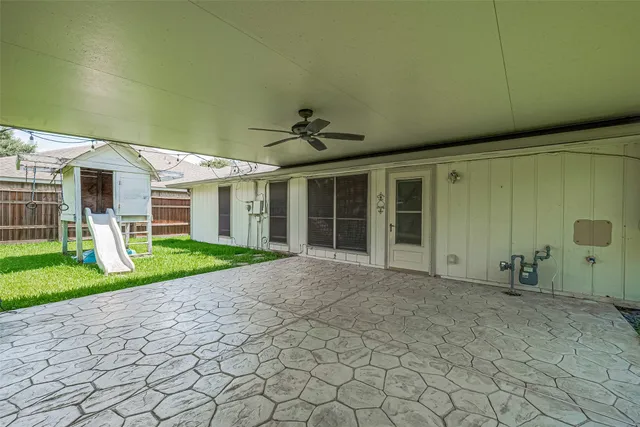 $2,000 | 6907 Yardley Drive, Katy, TX 77494