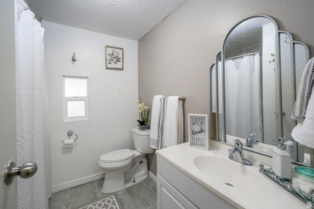 41 Crawford Place Sandy, UT 84070 - Photo 13 of 24