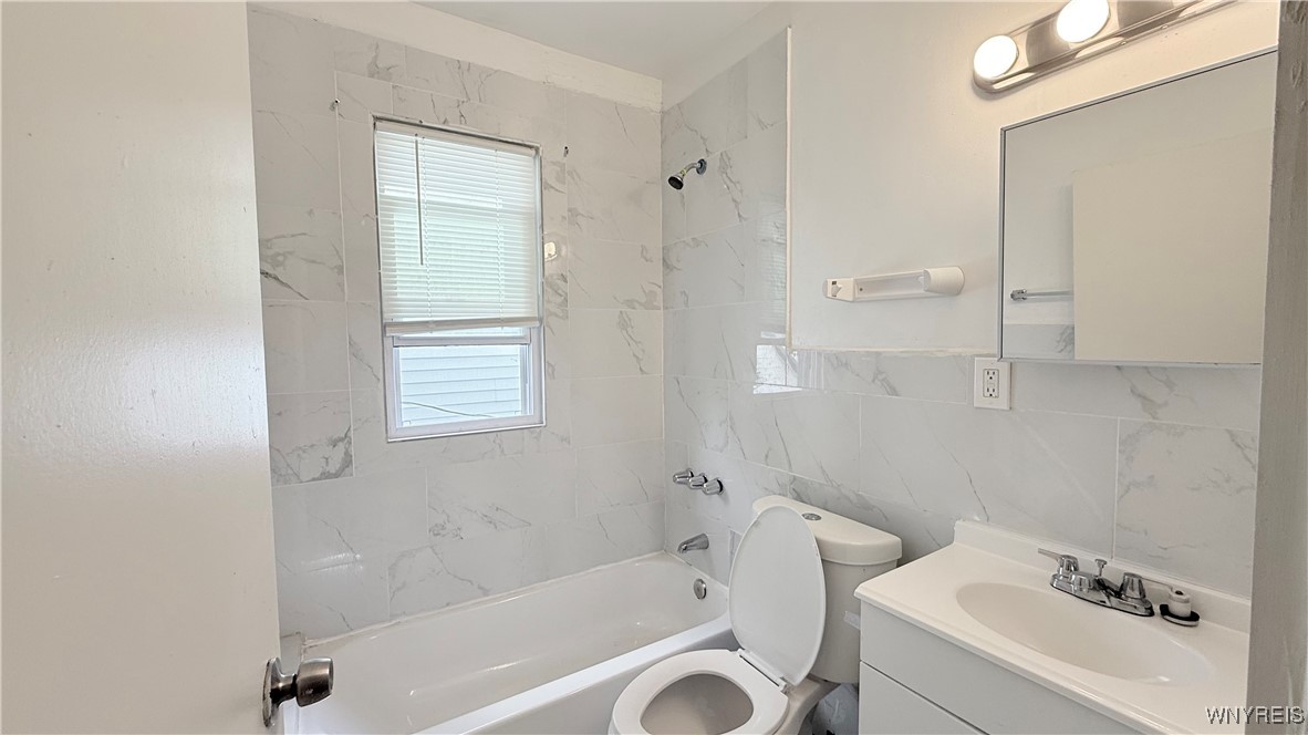 145 Kilhoffer Street Buffalo, NY 14211 - Photo 34 of 39