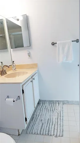 $1,400 | 367 South Federal Highway, Unit B105, Deerfield Beach, FL 33441