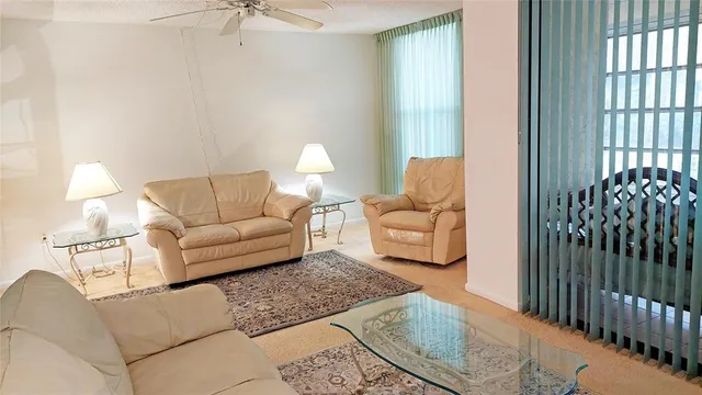 $1,400 | 367 South Federal Highway, Unit B105, Deerfield Beach, FL 33441