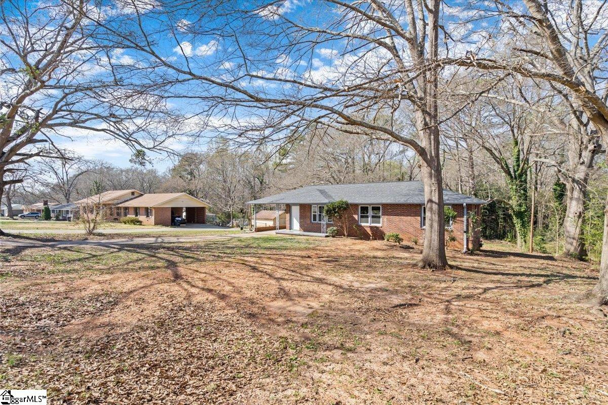 2801 Leftwich Lane Anderson, SC 29621 - Photo 3 of 32