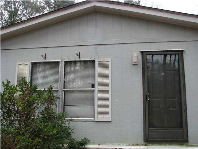 243 Coke Road Florence, MS 39073 - Photo 3 of 27 Front porch.