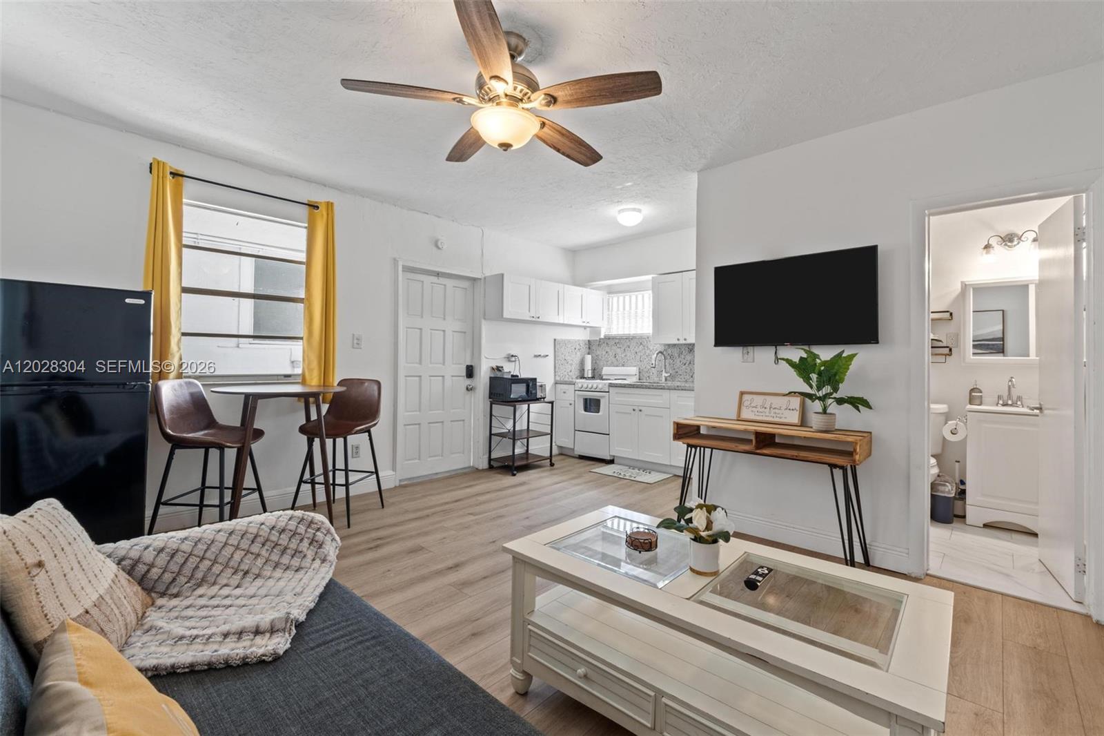 2453 Southwest 17th Street Miami, FL 33145 - Photo 33 of 37