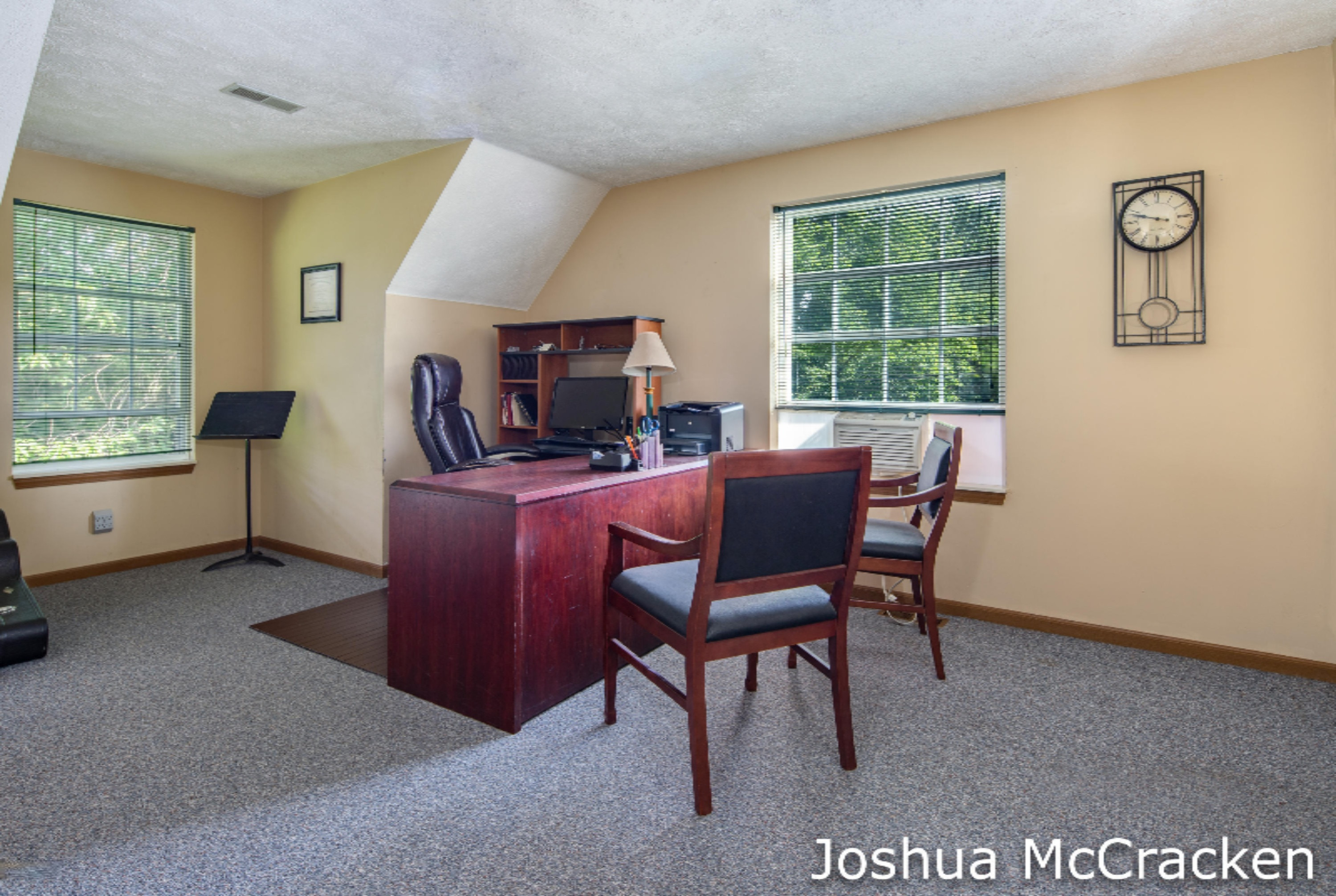407 Dakota Drive Northwest Grand Rapids, MI 49544 - Photo 9 of 24 Joshua McCracken-Dakota Drive NW GR-14