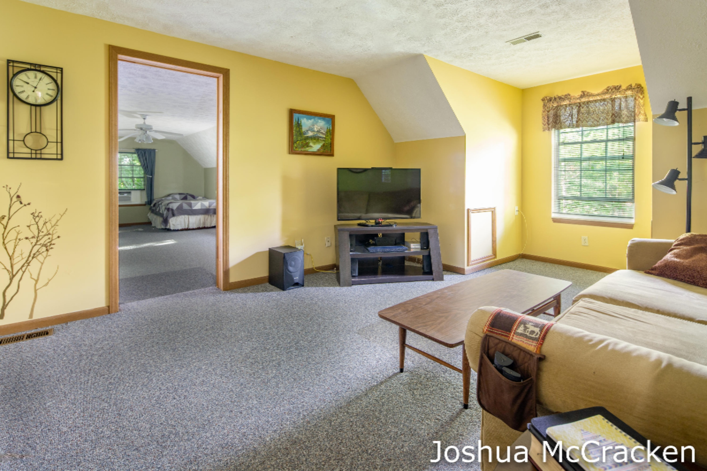 407 Dakota Drive Northwest Grand Rapids, MI 49544 - Photo 10 of 24 Joshua McCracken-Dakota Drive NW GR-16