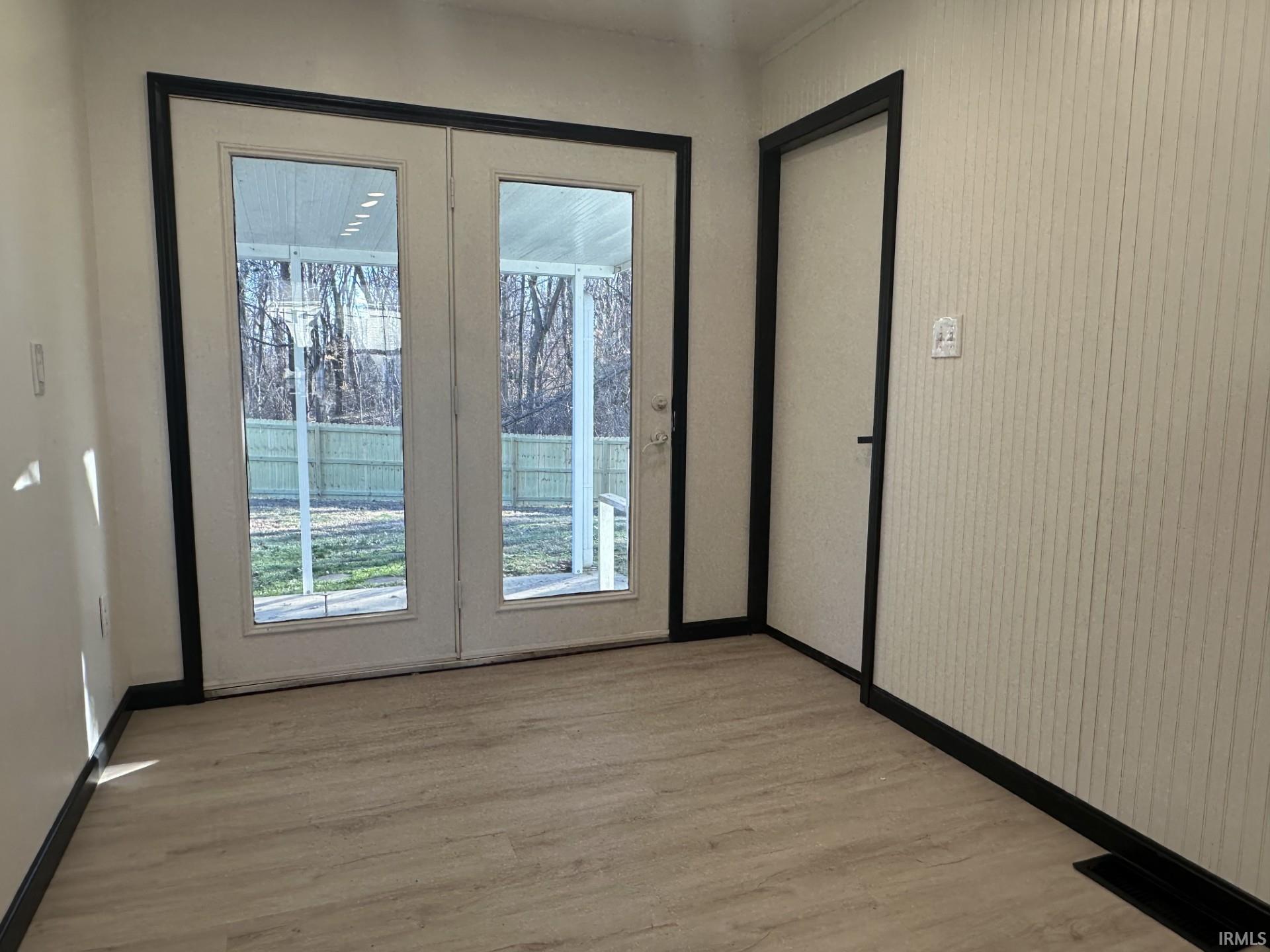 7877 Camp Brosend Road Newburgh, IN 47630 - Photo 11 of 36