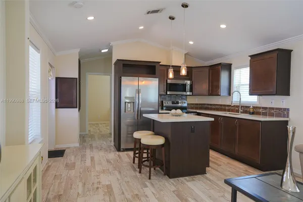 $2,800 | 112 Tweedy Pie Terrace, Unit 112, Key Largo, FL 33037