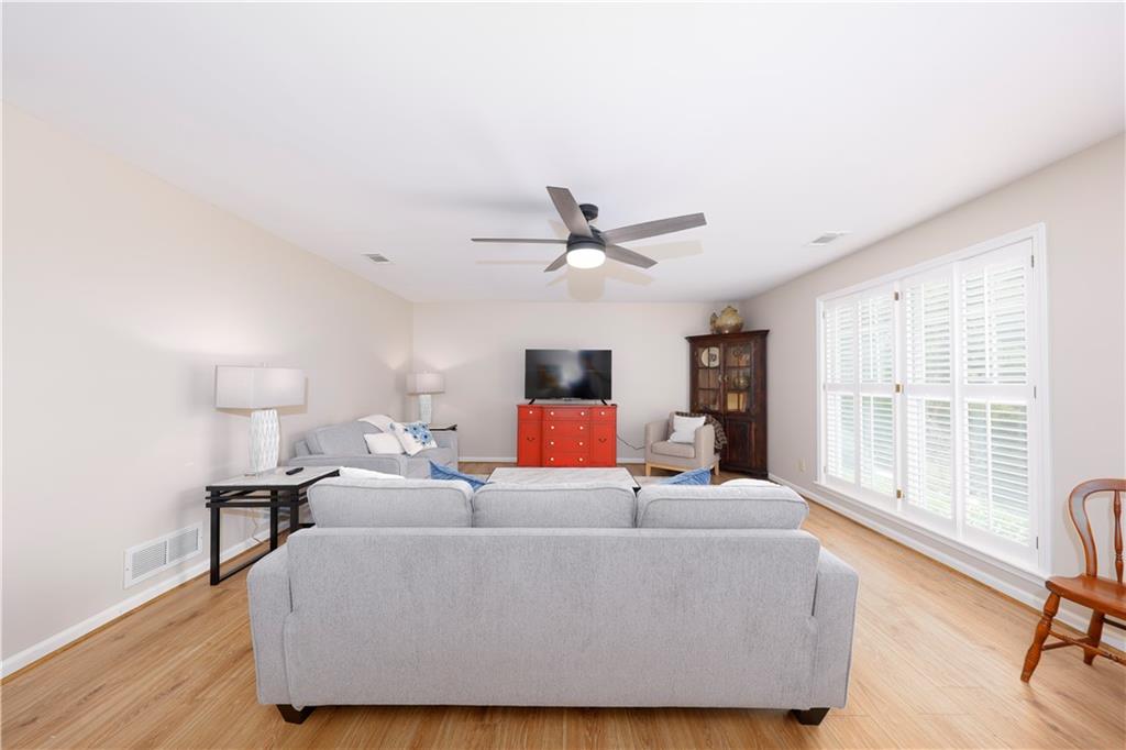 9135 Clearwater Road Gainesville, GA 30506 - Photo 12 of 41