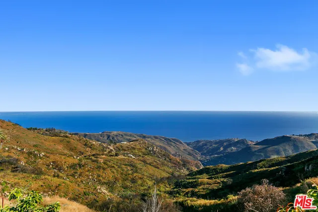 $4,590,000 | 23000 Saddle Peak Road, Topanga, CA 90290