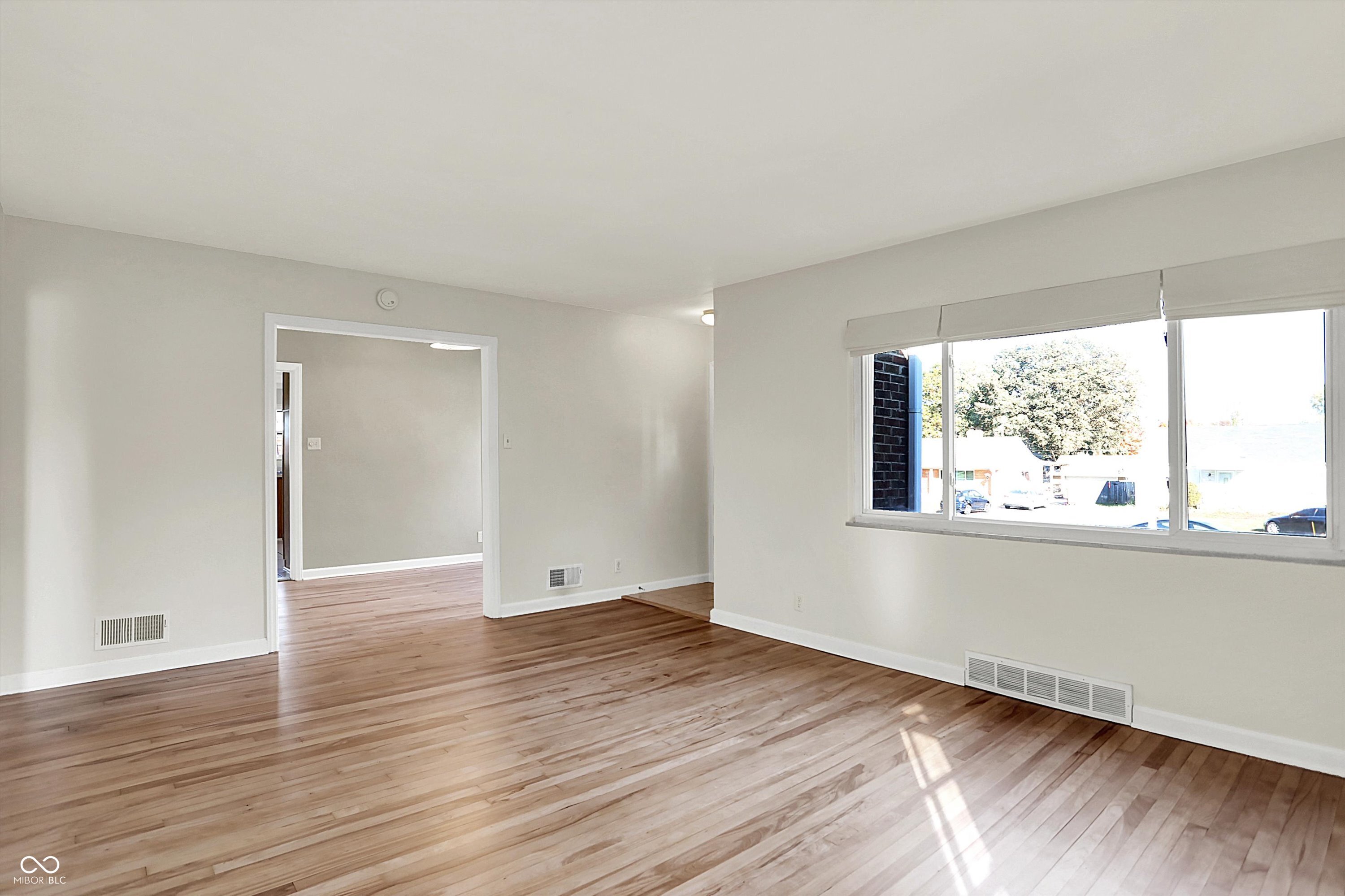 37 Maxwell Road Indianapolis, IN 46217 - Photo 7 of 42 Gallery Image 7