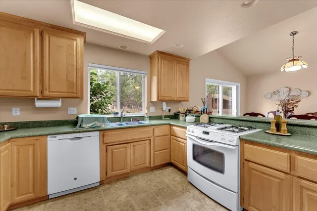 $390,000 | 29960 Wengler Hill Road, Shingletown, CA 96088