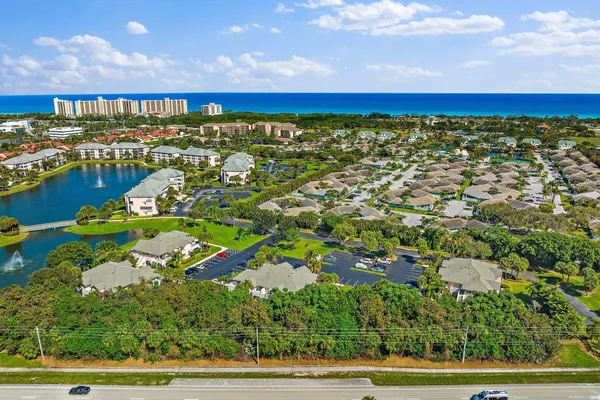 $2,300 | 353 Highway 1, Unit B8, Jupiter, FL 33477