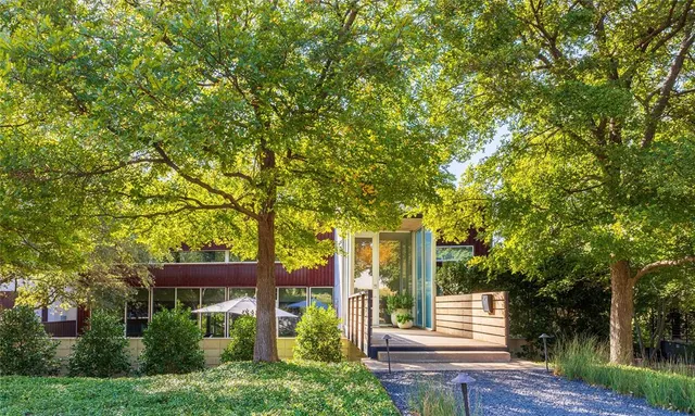 $1,395,000 | 709 Kessler Woods Trail, Dallas, TX 75208