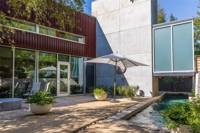 $1,395,000 | 709 Kessler Woods Trail, Dallas, TX 75208