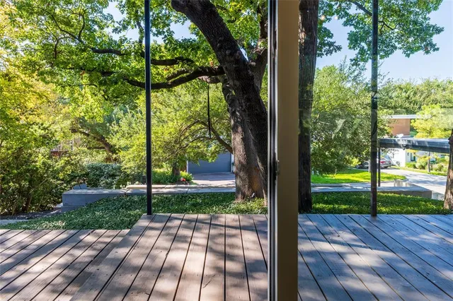 $1,395,000 | 709 Kessler Woods Trail, Dallas, TX 75208