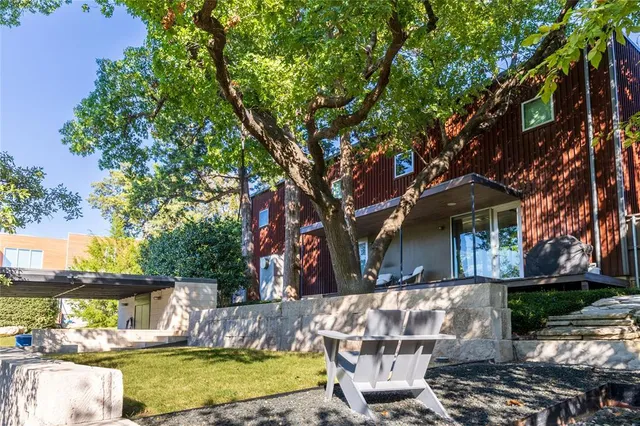 $1,395,000 | 709 Kessler Woods Trail, Dallas, TX 75208