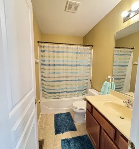 $2,450 | 9363 Rainsford Drive, Huntley, IL 60142