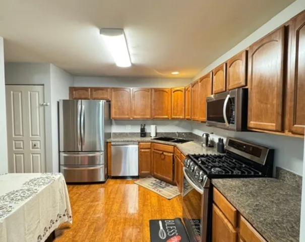 $2,450 | 9363 Rainsford Drive, Huntley, IL 60142