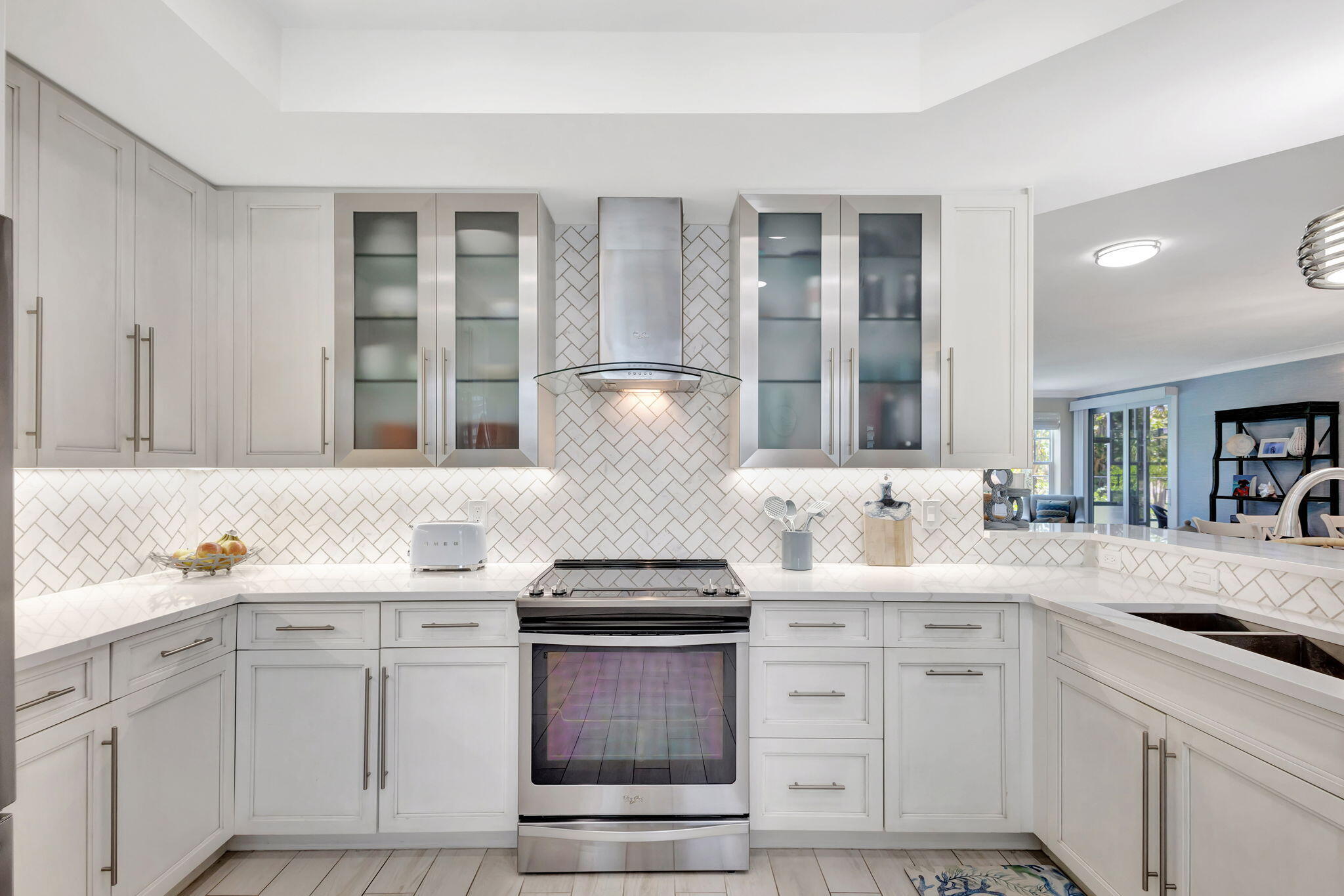 204 Mainsail Circle Jupiter, FL 33477 - Photo 13 of 60 Kitchen