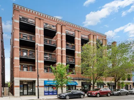 $699,900 | 2222 West Belmont Avenue, Unit 503, Chicago, IL 60618